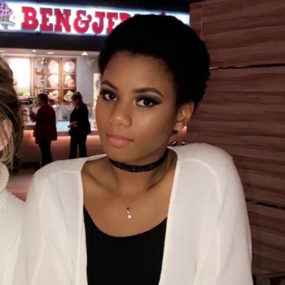 Meet your Posher, Natalia - Picture 1 of 1